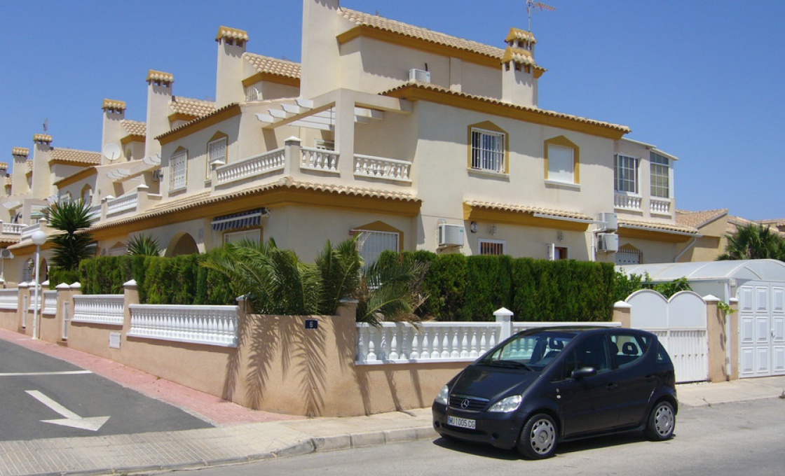 4 Chambres, Villa, À Vendre, PLAYA FLAMENCA, 2 Salles de bain, Listing ID 1536, ORIHUELA, Espagne, 03189,